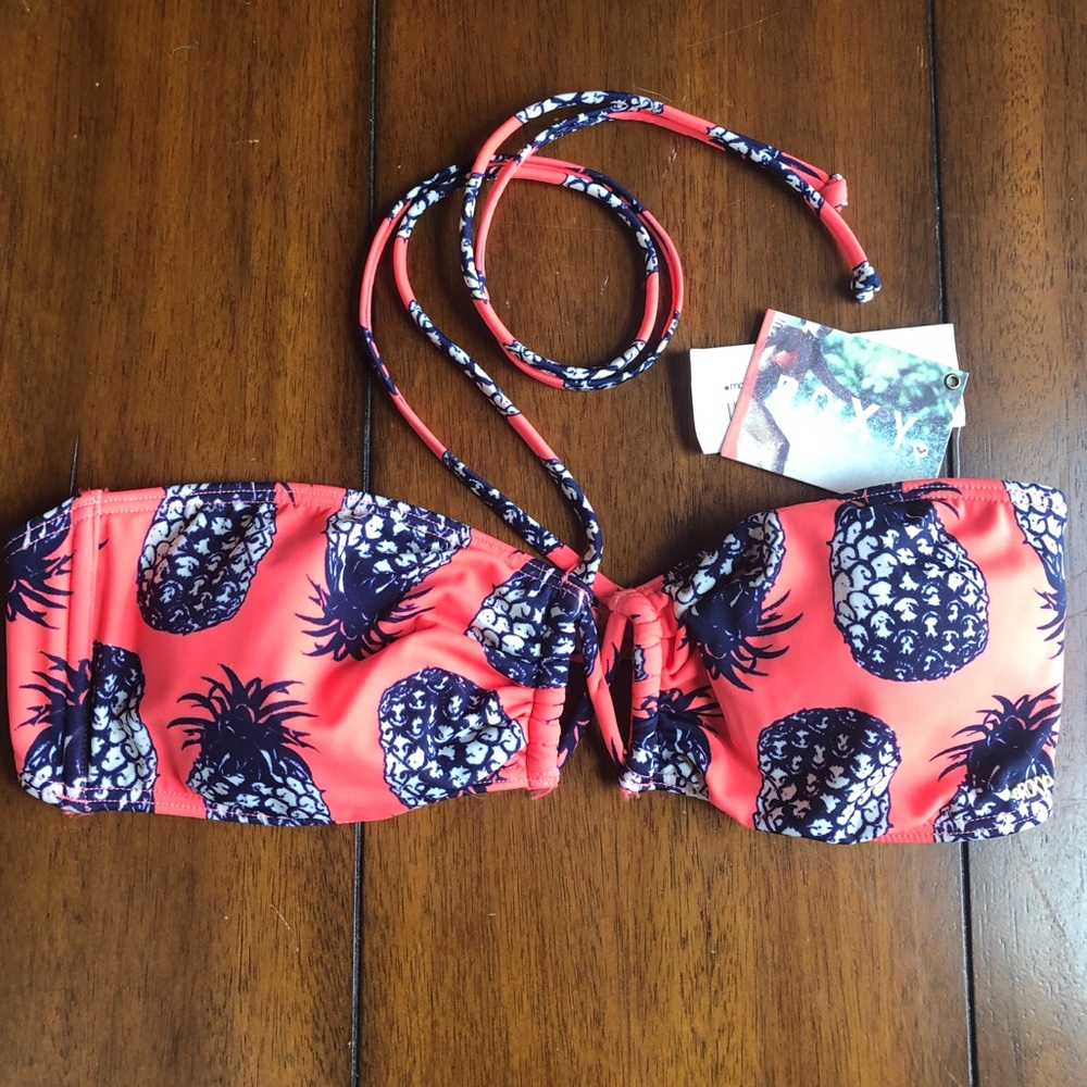 NWT billabong bathing suit top